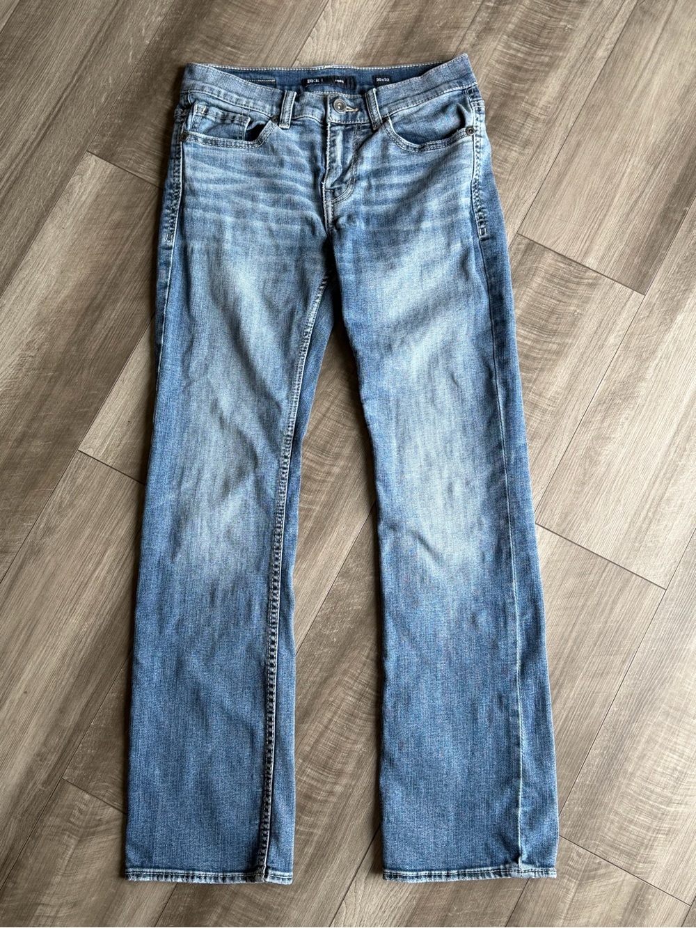 Buckle BKE Men’s Sz 30x32 Aiden Boot Stretch Jean Medium Wash Coolmax Denim
